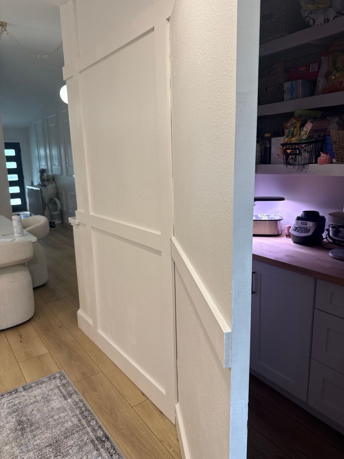 Hidden pantry: detail view of the actual project